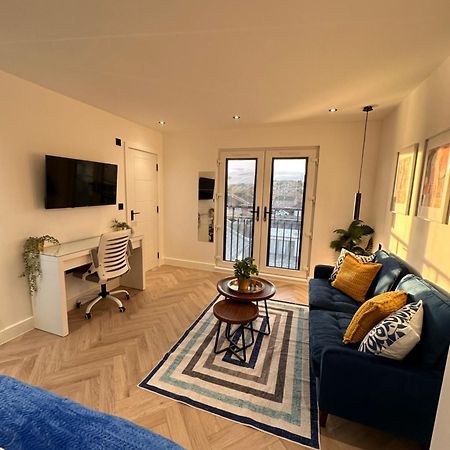 R5 - Luxury Private Ensuite Self-Contained Room - Newly Renovated Halesowen Eksteriør billede