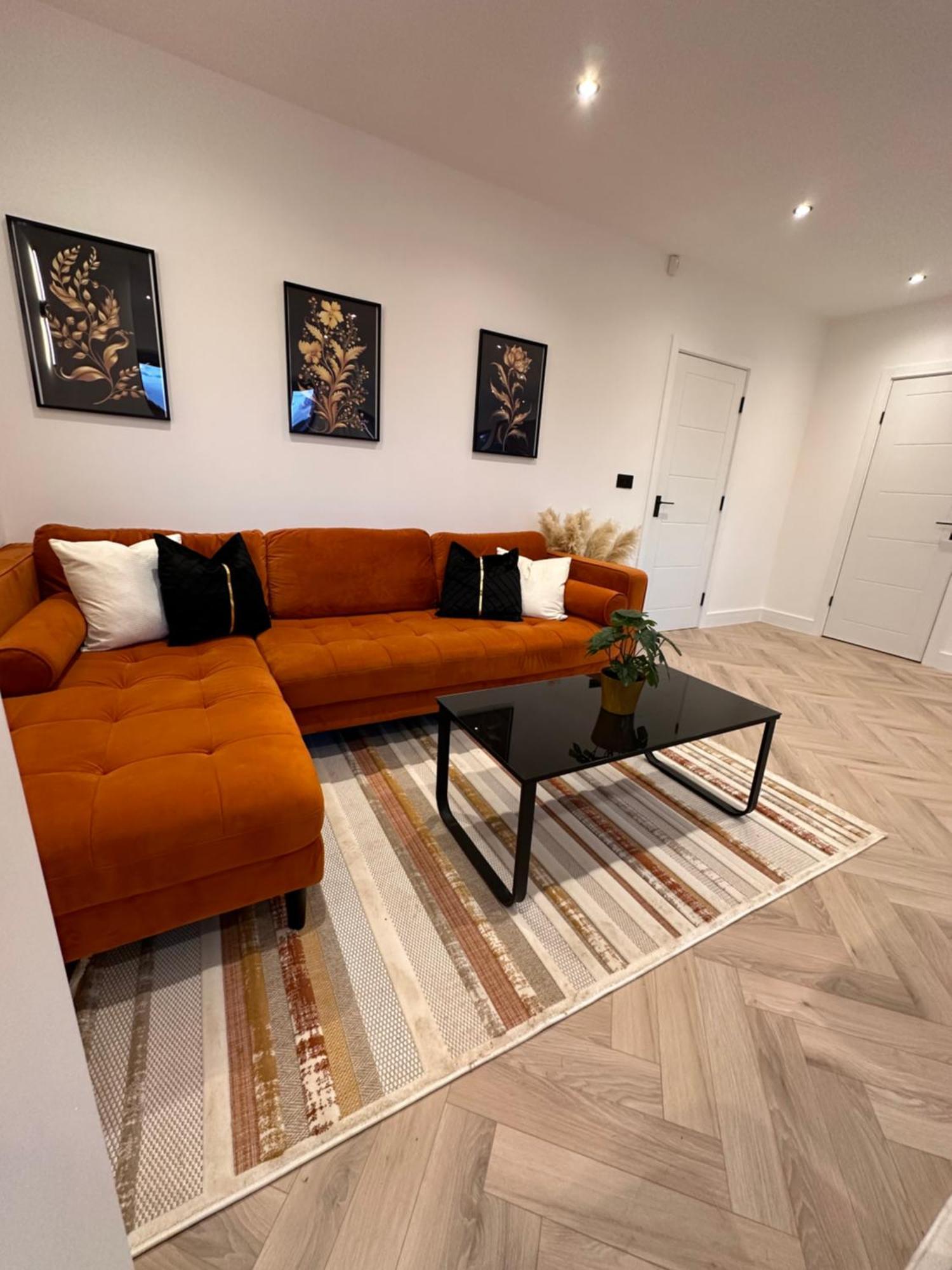R5 - Luxury Private Ensuite Self-Contained Room - Newly Renovated Halesowen Eksteriør billede