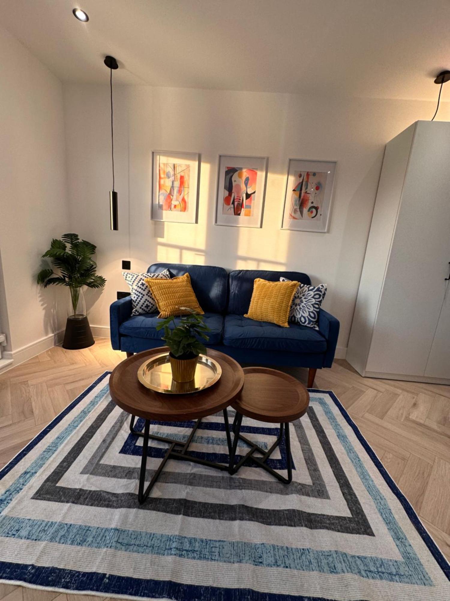 R5 - Luxury Private Ensuite Self-Contained Room - Newly Renovated Halesowen Eksteriør billede