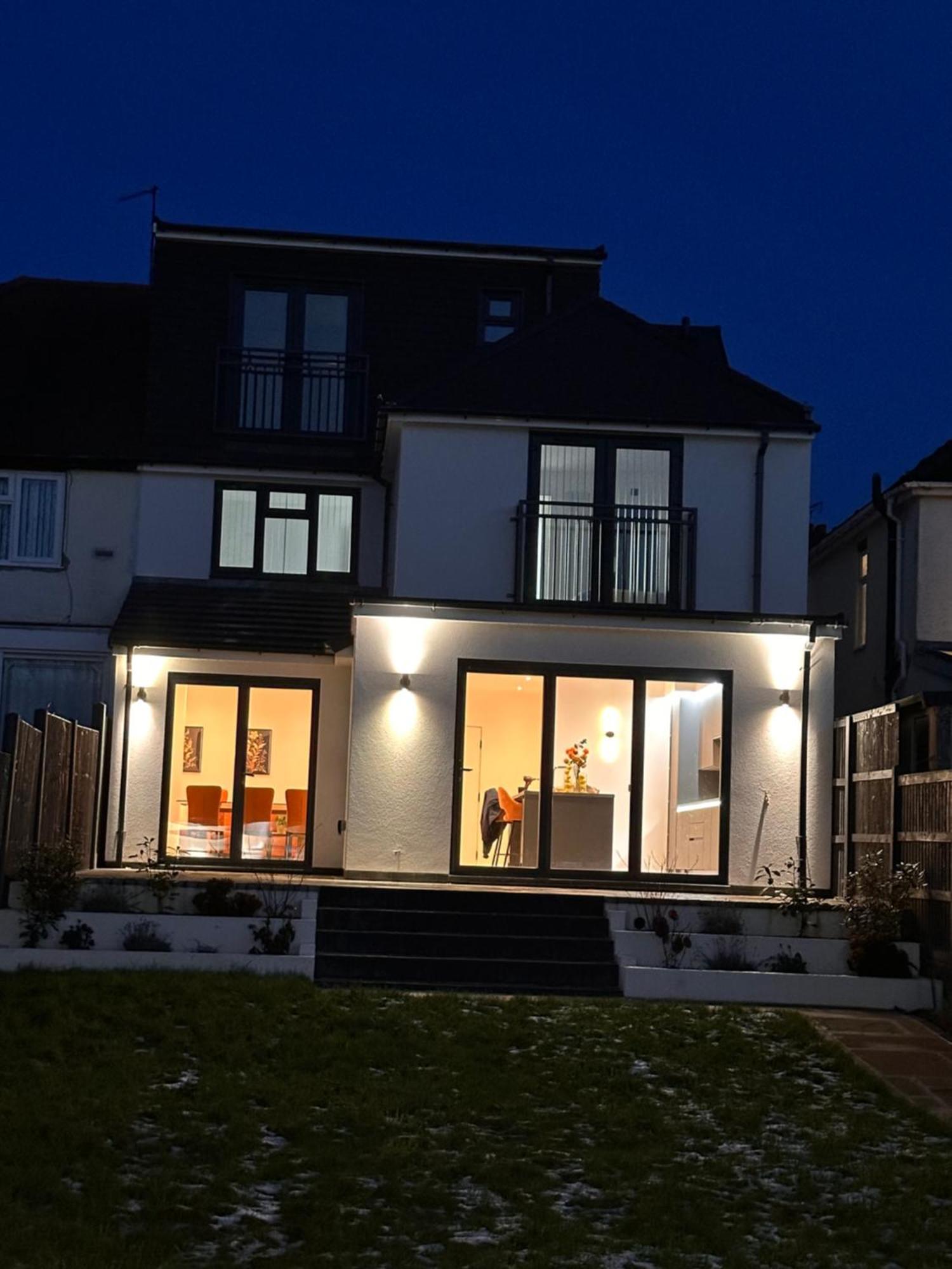 R5 - Luxury Private Ensuite Self-Contained Room - Newly Renovated Halesowen Eksteriør billede